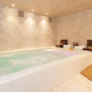 4* Szálloda Adler Cavalieri Hotel-private & Gym